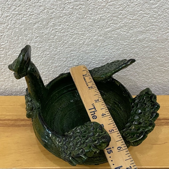 Unique Green Clay Pottery Animal Sculpture Peacock Footed Dish Planter Decor - Picture 6 of 15